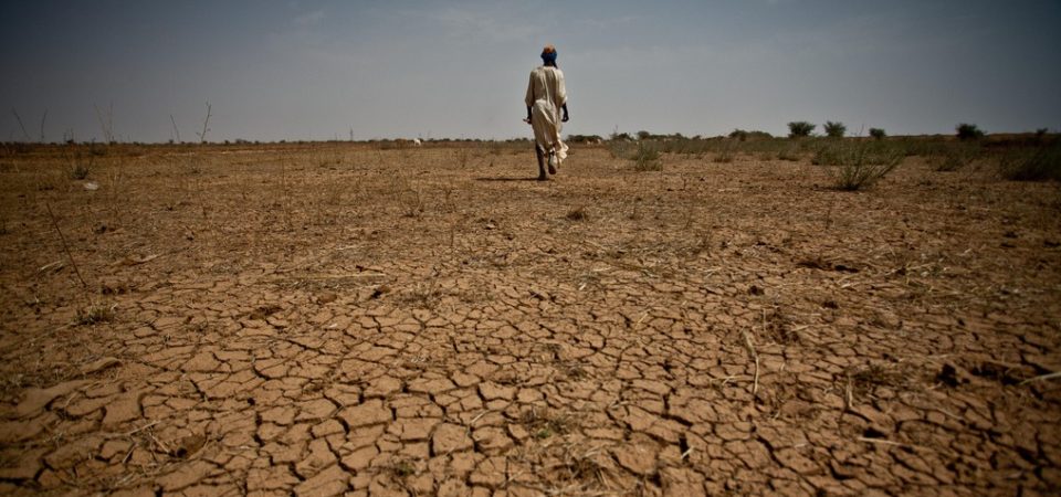 Arid soils in Mauritania | Photo by Pablo Tosco/Oxfam | Flickr | CC BY-NC-ND 2.0