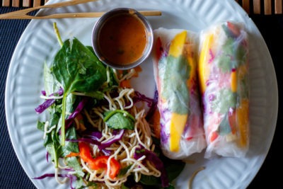 Vegetarian Spring Roll with salad on the side
